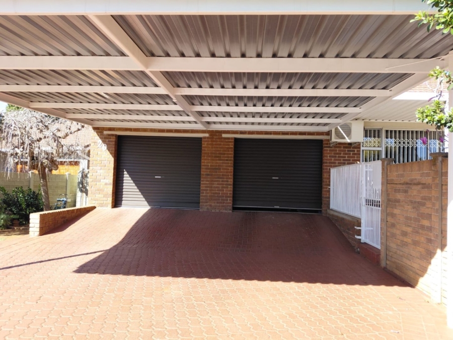 3 Bedroom Property for Sale in Fichardt Park Free State